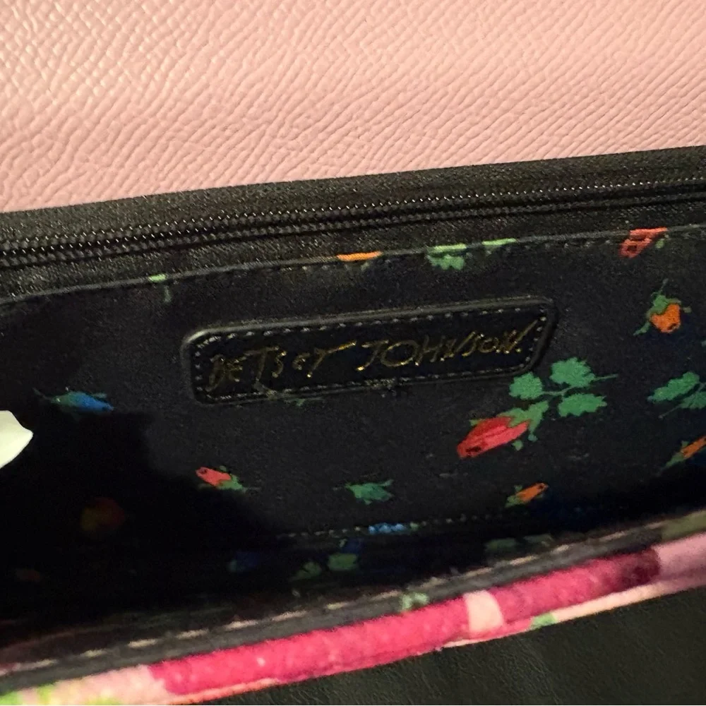 Betsey Johnson Pink Floral Crossbody Bag - Picture 5 of 10